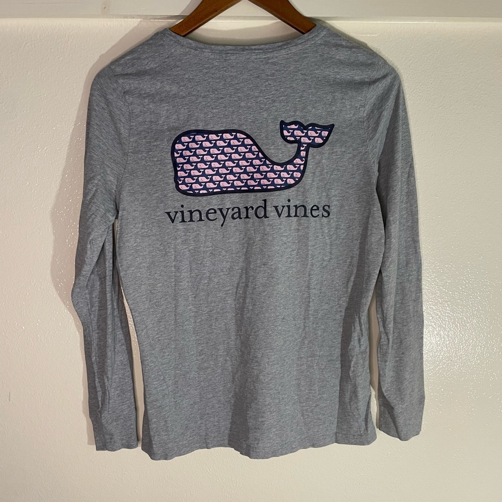 Vineyard Vines Gray Long Sleeve Whale Logo Tee Shirt Size Small - Picture 7 of 10
